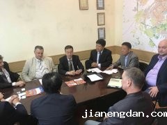  我厂与梁赞机床厂就在俄罗斯组建机床厂签署合作协议