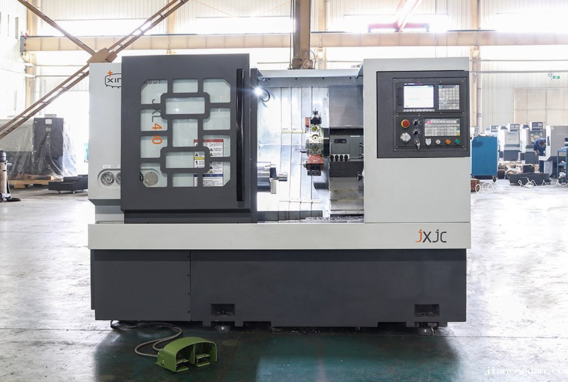 CK6140数控车床